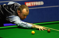 Williams resumes Crucible title defence after hospital checks on chest pain