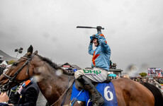 Un De Sceaux powers home ahead of stablemate Min to defend Champion Chase