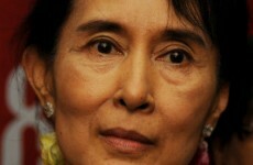 Aung San Suu Kyi calls for dialogue with Burma's generals