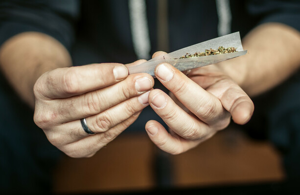 Ministers considering alternative approaches to dealing with drug possession for personal use