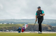 Late recovery saves Lowry from cut, Power surges up Irish Open leaderboard