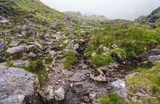 Man airlifted to hospital after sustaining serious head injury on Carrauntoohil