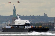 VIDEO: Retired space shuttle journeys along Hudson River