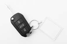 Gardaí probe boiler suit-wearing gang who use new technology to steal high-end cars