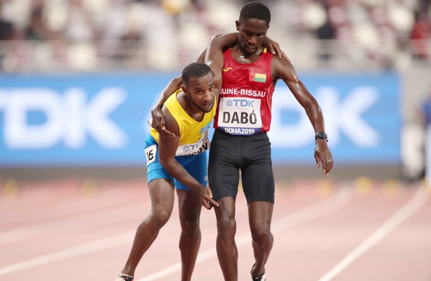 Watch: Outstanding show of sportsmanship at World Championships · The 42