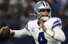 Cowboys snap losing streak in dominant win over Eagles