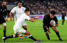 Watch: England lineout disaster sets up tense ending against All Blacks