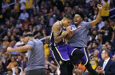 Kuzma clicks as Lakers finish strong, 76ers escape 'blowtorch'