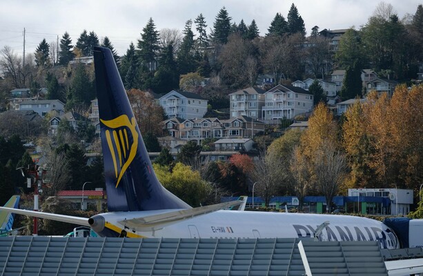 Boeing chief executive resigns amid ongoing 737 MAX scandal