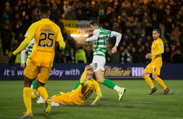 Rogic rescues point in stoppage time as Celtic stretch their lead at league summit