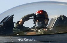 Turkey scrambles fighter jets to Syrian border