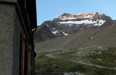Five die in Swiss mountain plunge