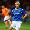 Everton raid Rangers to snare free agent Naismith