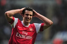 Van Persie won't sign new Arsenal deal