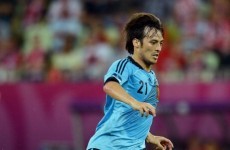 Silva shuns Madrid to stay on with City
