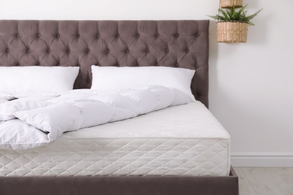 How To Silence A Squeaky Creaky Bed, How To Stop Divan Headboard Banging