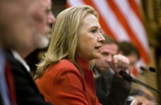Clinton: Egypt's leaders "must settle differences"