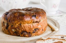 Poll: What's the correct way to slice a barmbrack?