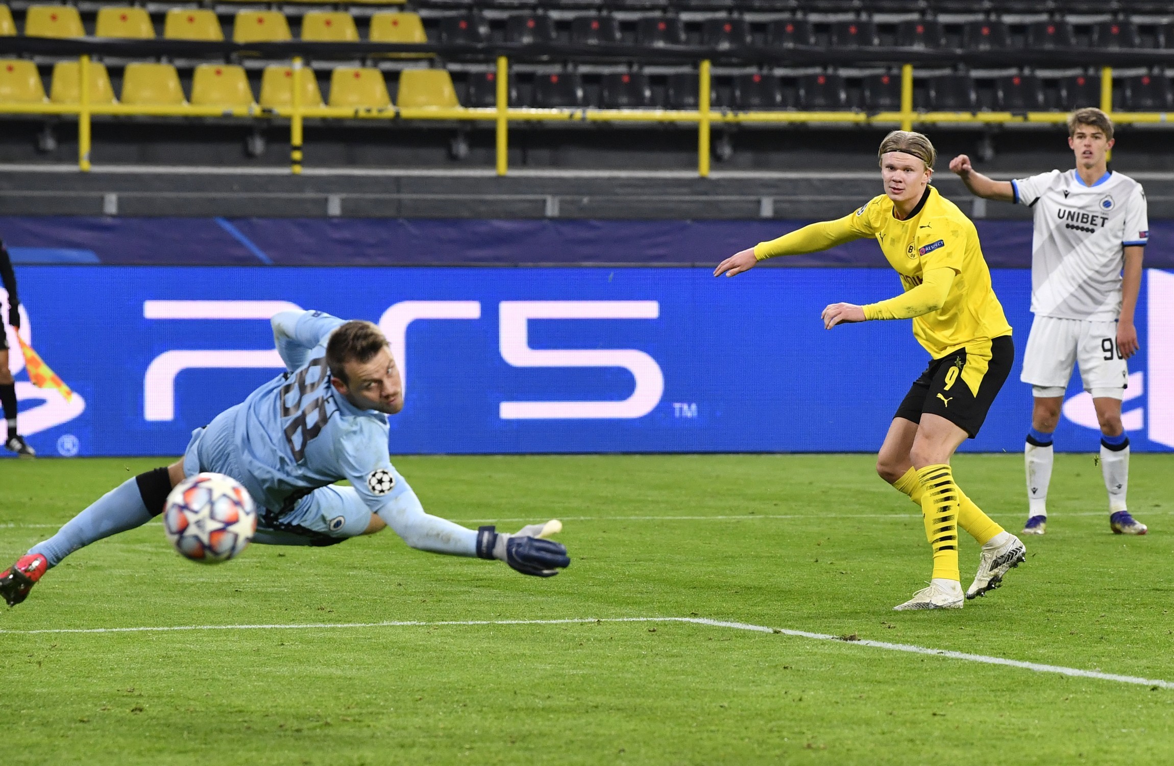 Haaland Breaks Another Champions League Record As Dortmund Close In On ...