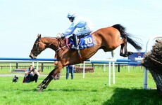 Honeysuckle digs deep to retain Hatton’s Grace crown