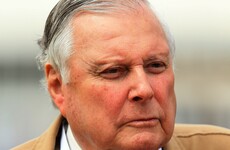 Peter Alliss, the 'voice of golf', dies aged 89