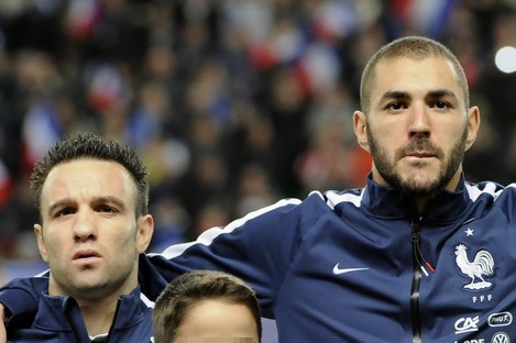Karim Benzema (right) and Mathieu Valbuena as France team-mates in 2014.