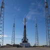 SpaceX rocket deploys record-setting cargo