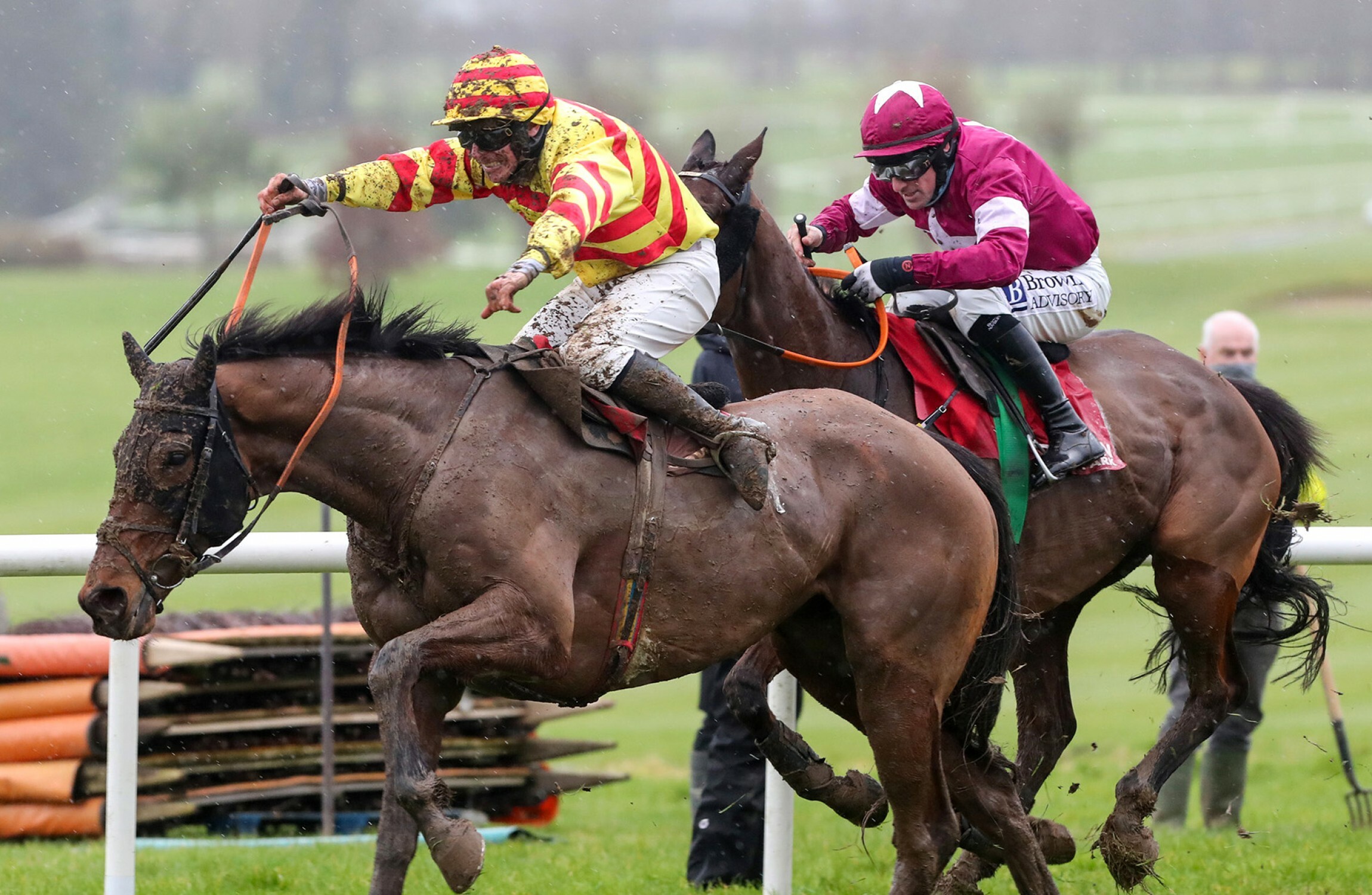 Gordon Elliott and Mouse Morris train the main winners of the day at Gowran Park - Vimarsana News