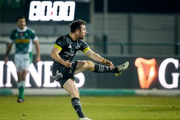 Van Graan talks up hero Hanrahan after Munster's great escape · The42 - Vimarsana News
