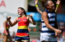 Considine suffers suspected concussion in AFLW game after 'dangerous tackle'