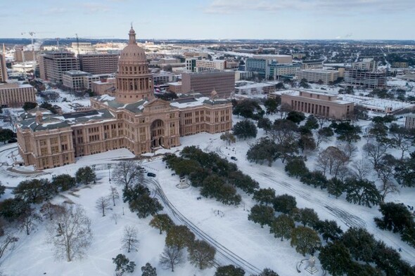 'Unprecedented' snowstorms in Texas as wintry weather sweeps across the US - Vimarsana News