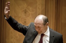 Romanians vote on whether to impeach president