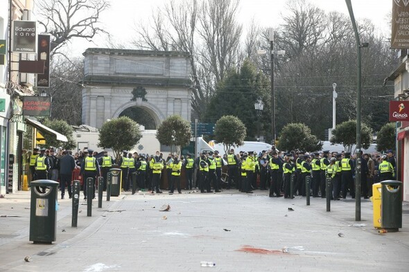 Man (30s) due in court over firework attack on gardaí at anti-lockdown protest - Vimarsana News