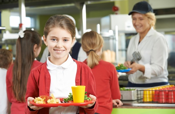 New programme to provide hot school meals to over 35,000 primary ...