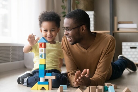 Sitdown Sunday: Can less praise help you be a better parent? - Vimarsana News