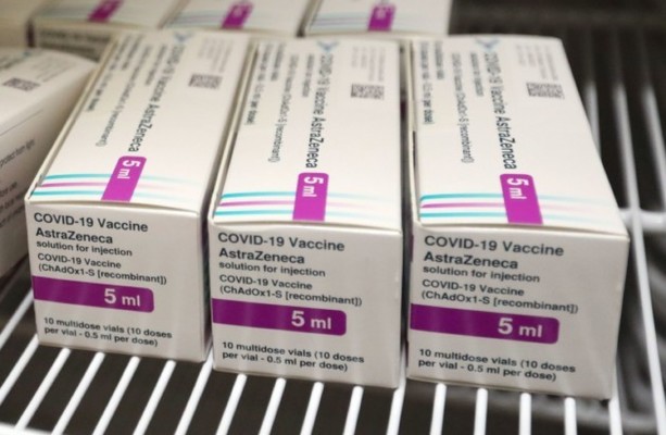NIAC recommends giving AstraZeneca vaccine to people over 60 only
