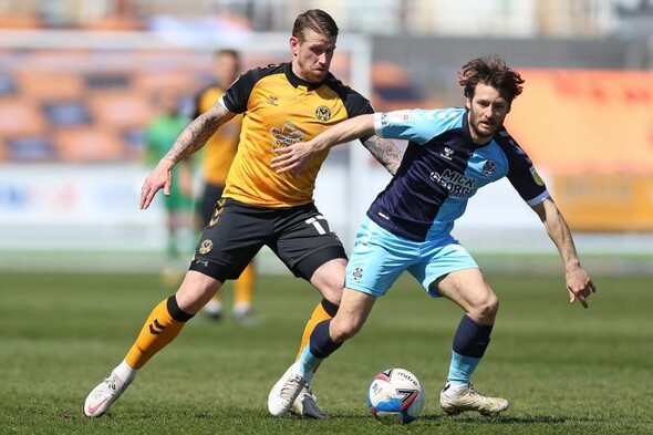 Wes Hoolahan sets up the winner to send his Cambridge side top and boost promotion bid - Vimarsana News