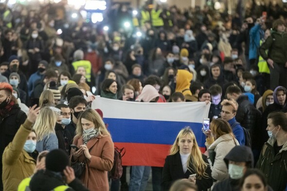 Over 1,000 arrested at Russian marches calling for Alexei Navalny to be freed from prison - Vimarsana News