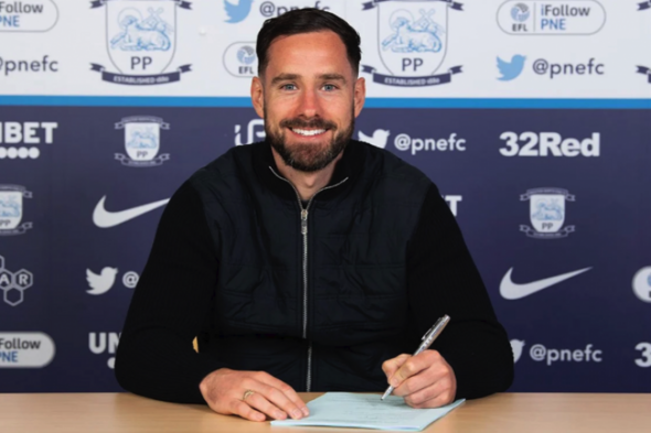 Irish left-back Cunningham rewarded with new Preston North End deal - Vimarsana News