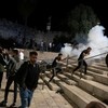 200 Palestinians hurt in mosque clashes with Israeli police – medics