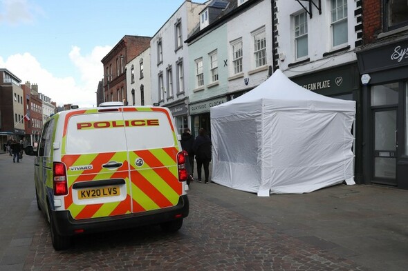 Police searching cafe in England for body of suspected teen victim of serial killer Fred West - Vimarsana News