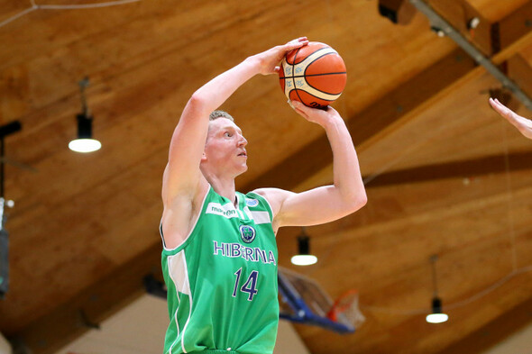 The story of the Irish duo that helped pull off a famous college basketball victory - Vimarsana News