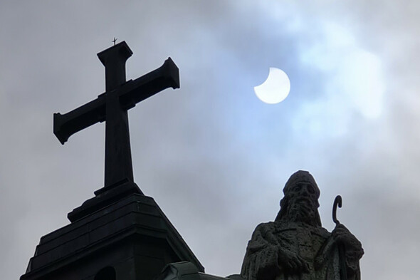 A partial solar eclipse will be visible over Ireland this morning - Vimarsana News
