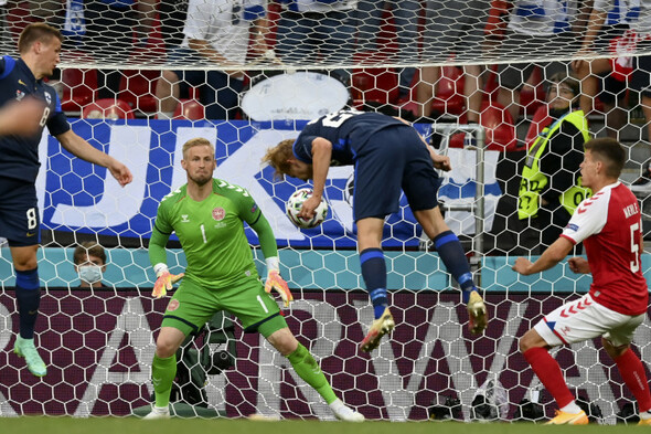 Finland beat Denmark on night when Christian Eriksen is hospitalised - Vimarsana News