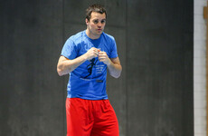 Veteran O'Neill defeats prodigy Tucker to reach Elite semis after four years out of the ring