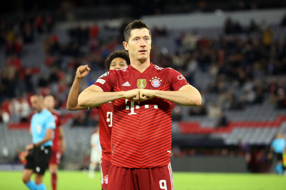 Lewandowski grabs brace in second straight Champions League game as Bayern cruise to 5-0 win - Vimarsana News