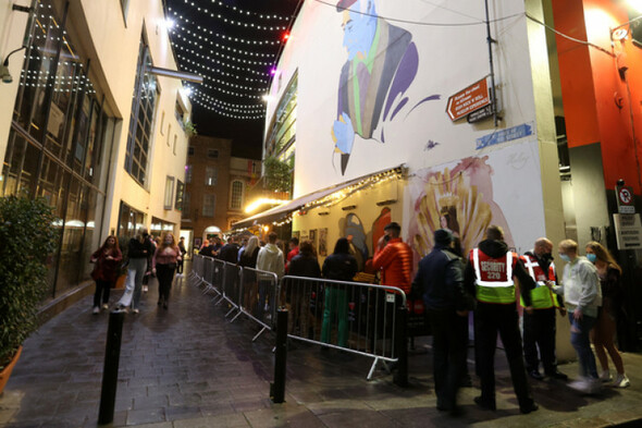 Poll: Do you plan on going to a nightclub when they reopen on 22 October? - Vimarsana News