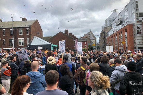 Protest in Dublin over planned developments at Cobblestone pub and Merchant's Arch - Vimarsana News