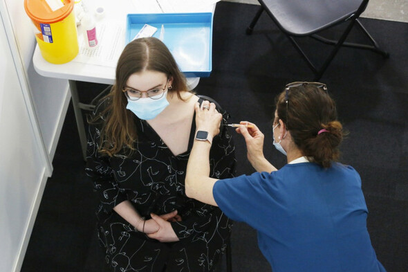 Pop-up vaccination centres to be extended on college campuses - Vimarsana News