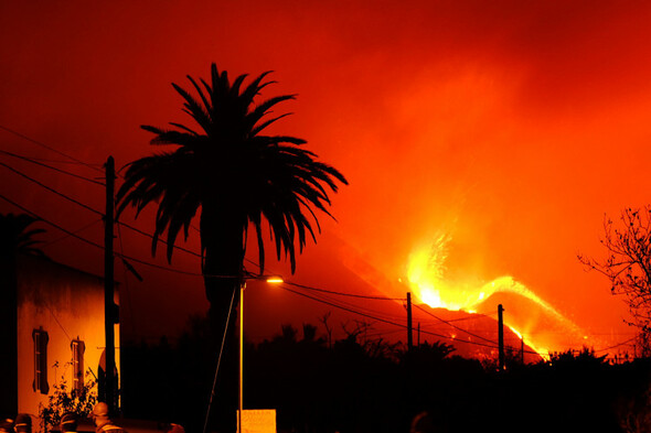 Volcanic eruption on La Palma showing no sign of abating - Vimarsana News